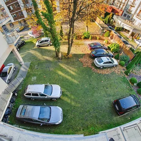 アパート Avenue, Sun & Snow